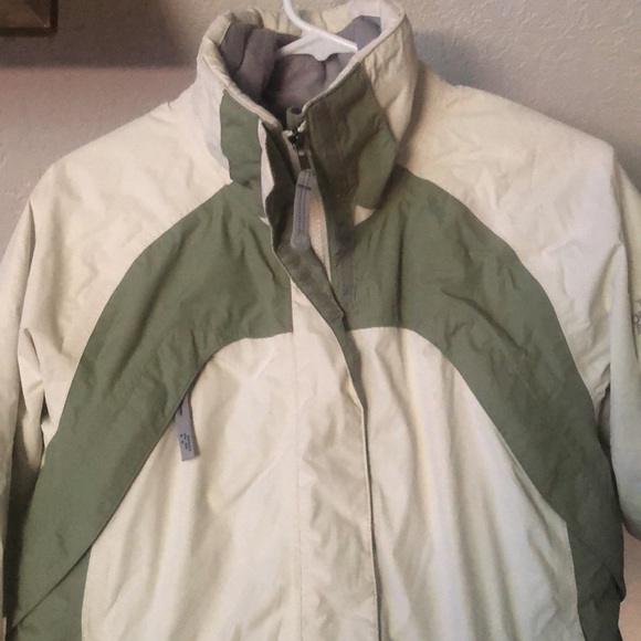 The North Face winter coat p2422 - Picture 2 of 12